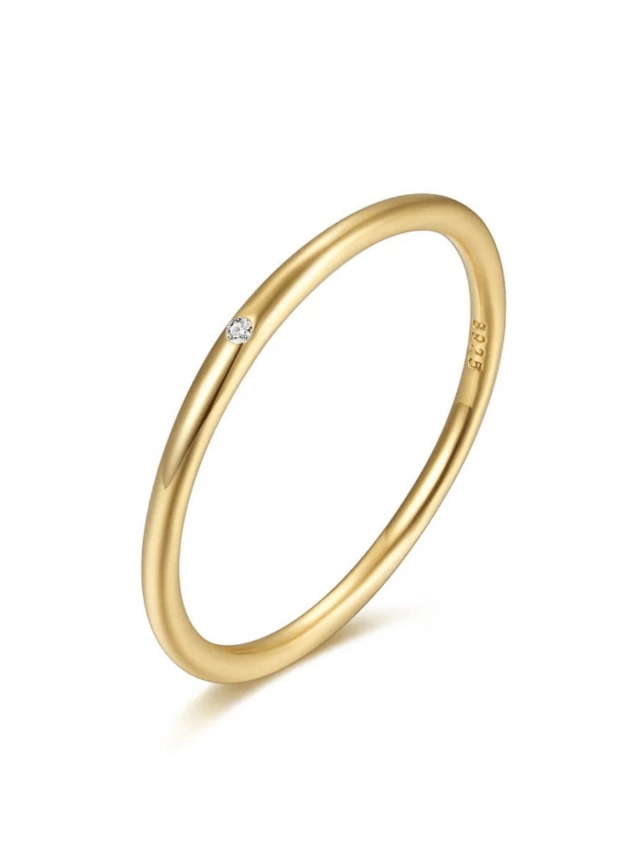 Single gold store band ring