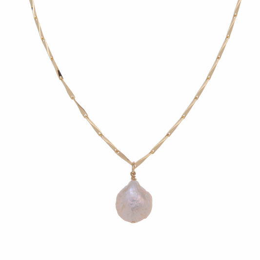 pearl pendant necklace
