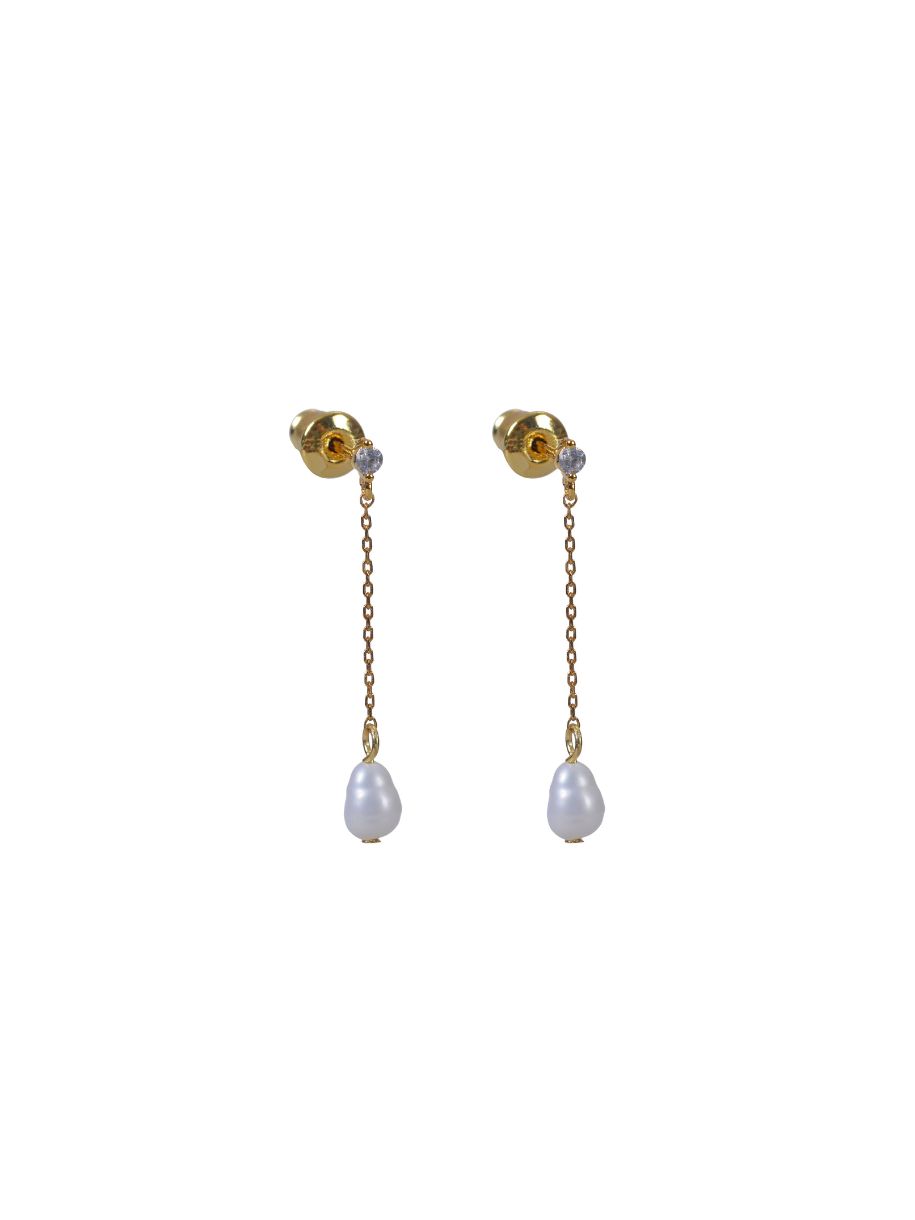 pearl drop earring