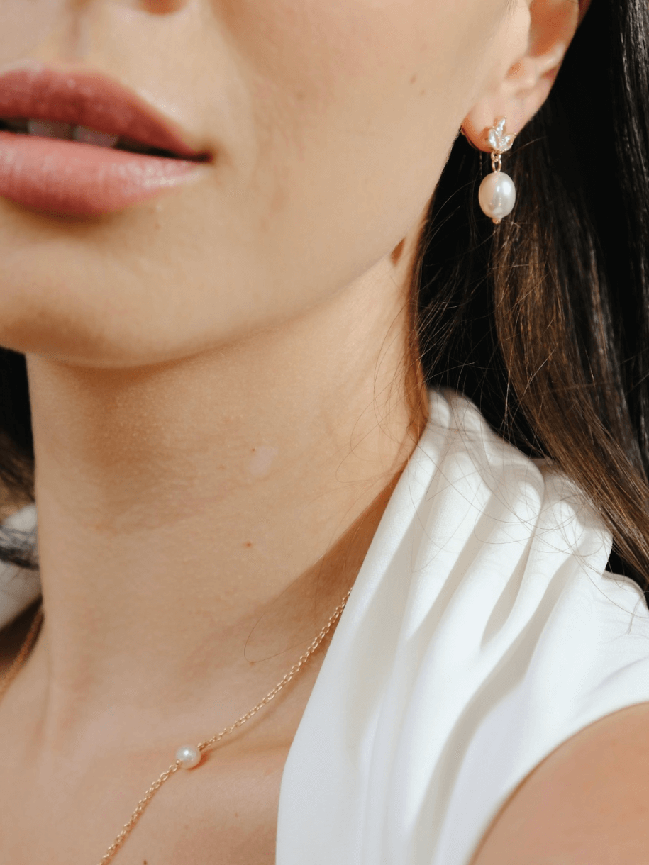 bridal pearl earrings