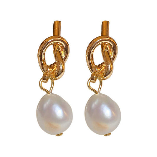 Knot Pearl Earring