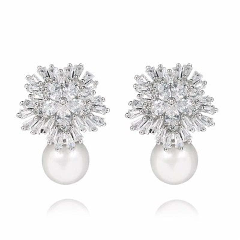 bridal earring with pearl
