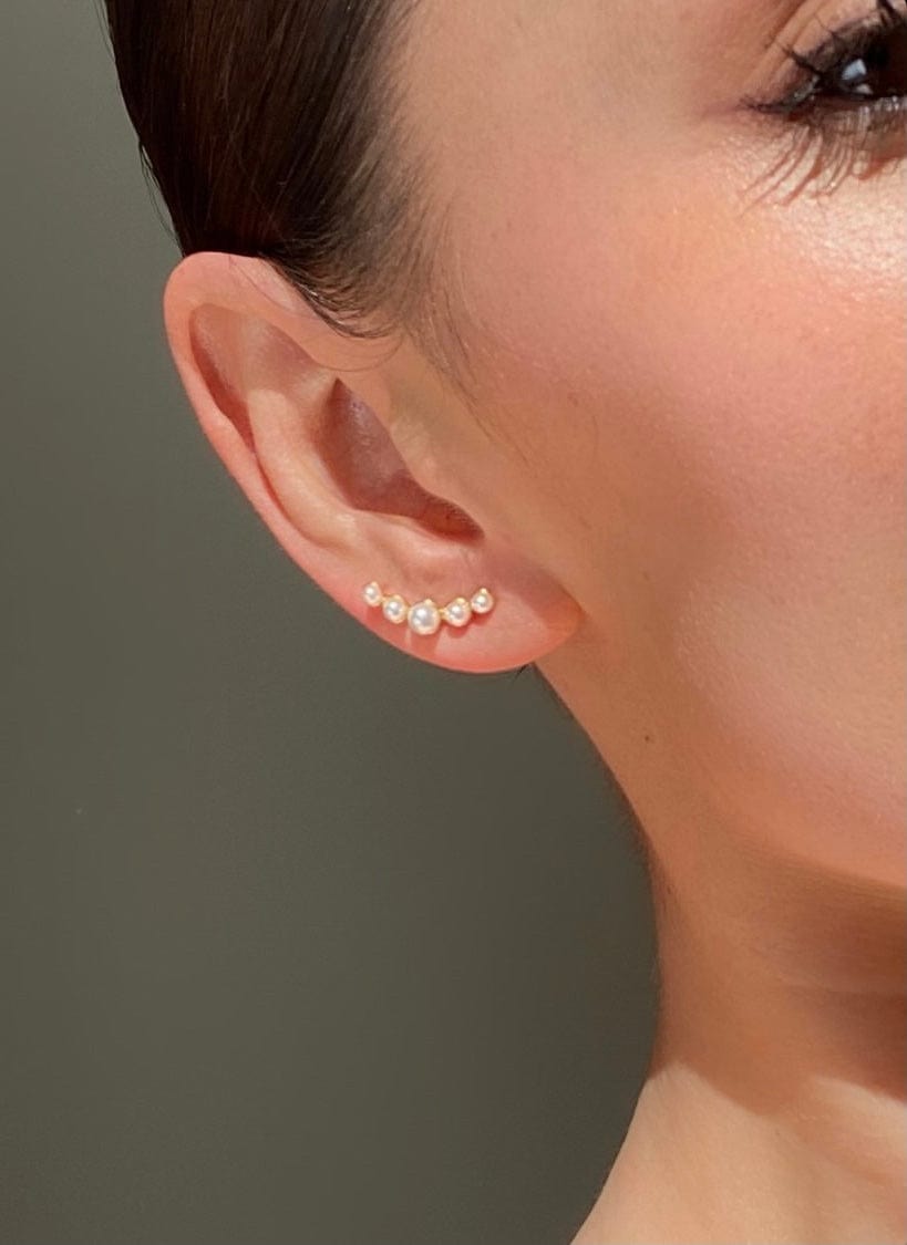Pearl bar stud gold earring